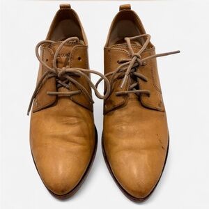 Frye Tan Leather lace up Oxfords shoes
